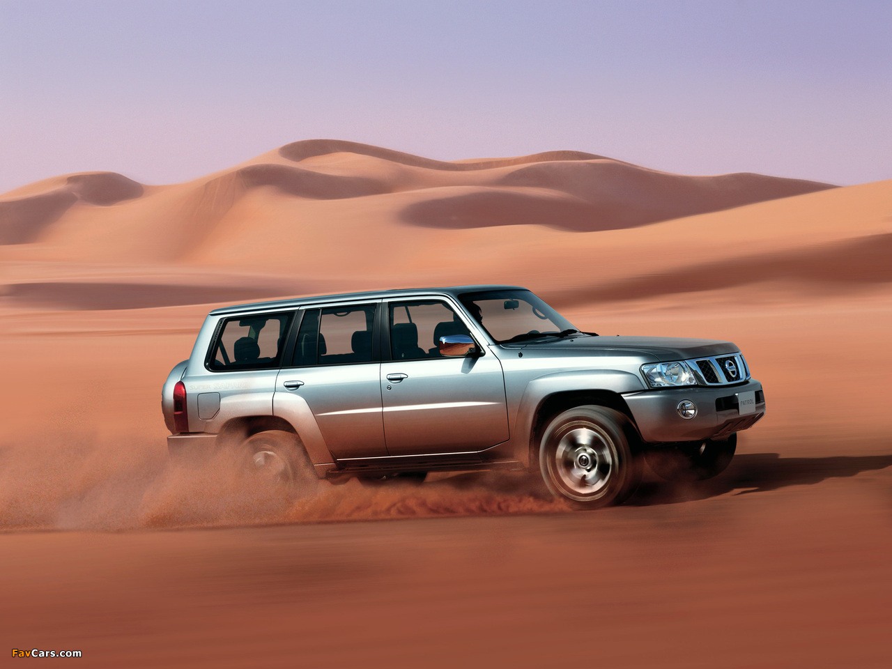 Pictures of Nissan Patrol 5-door UAE-spec (Y61) 2004–10 (1280 x 960)