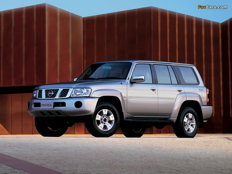 Pictures of Nissan Patrol 5-door AU-spec (Y61) 2004–10 (800 x 600)