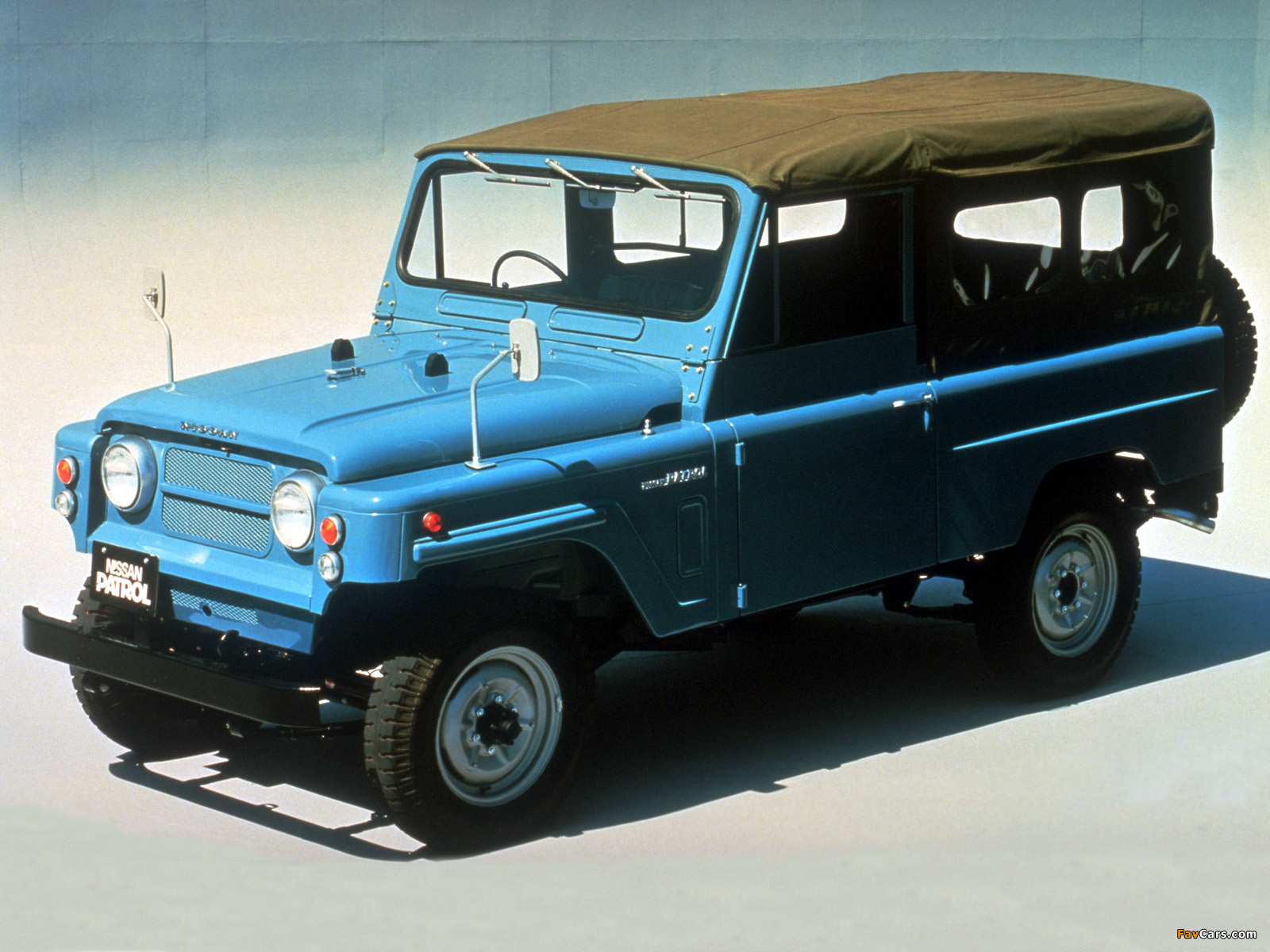 Nissan Patrol LWB Soft Top (G60) 1960–84 wallpapers (1600 x 1200)