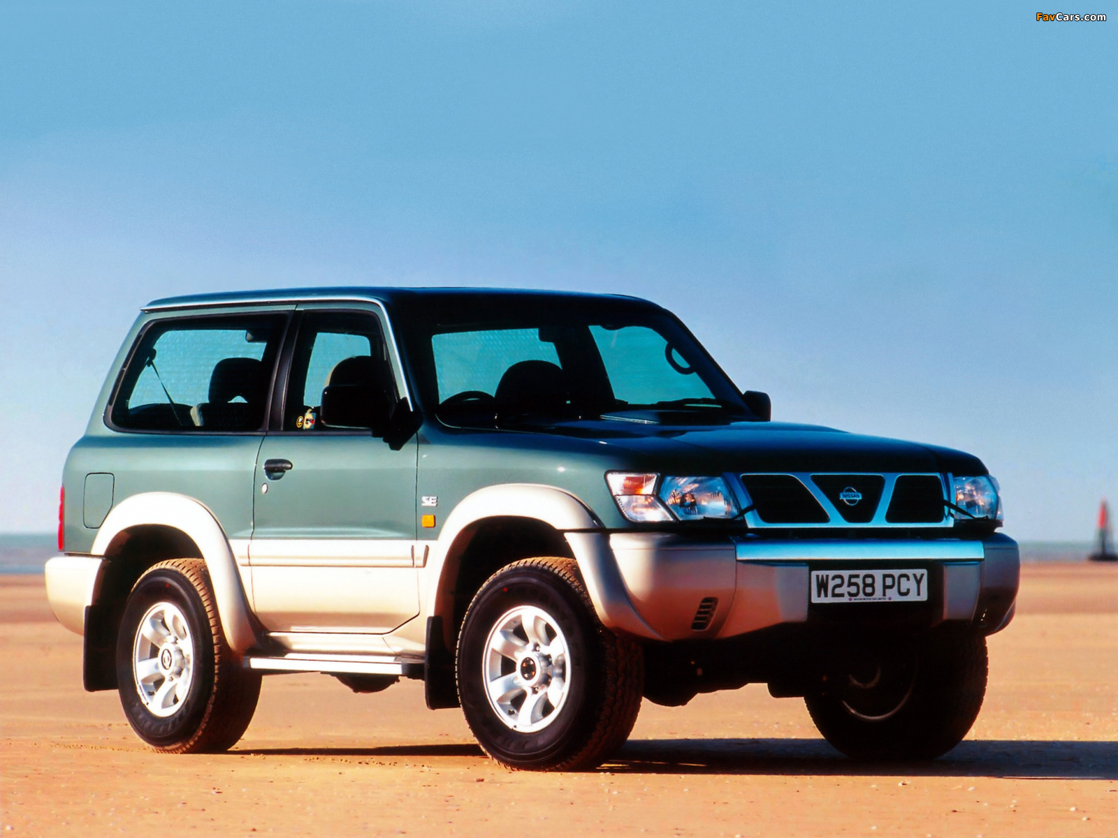 Nissan Patrol GR 3-door UK-spec (Y61) 1997–2001 wallpapers (1600 x 1200)