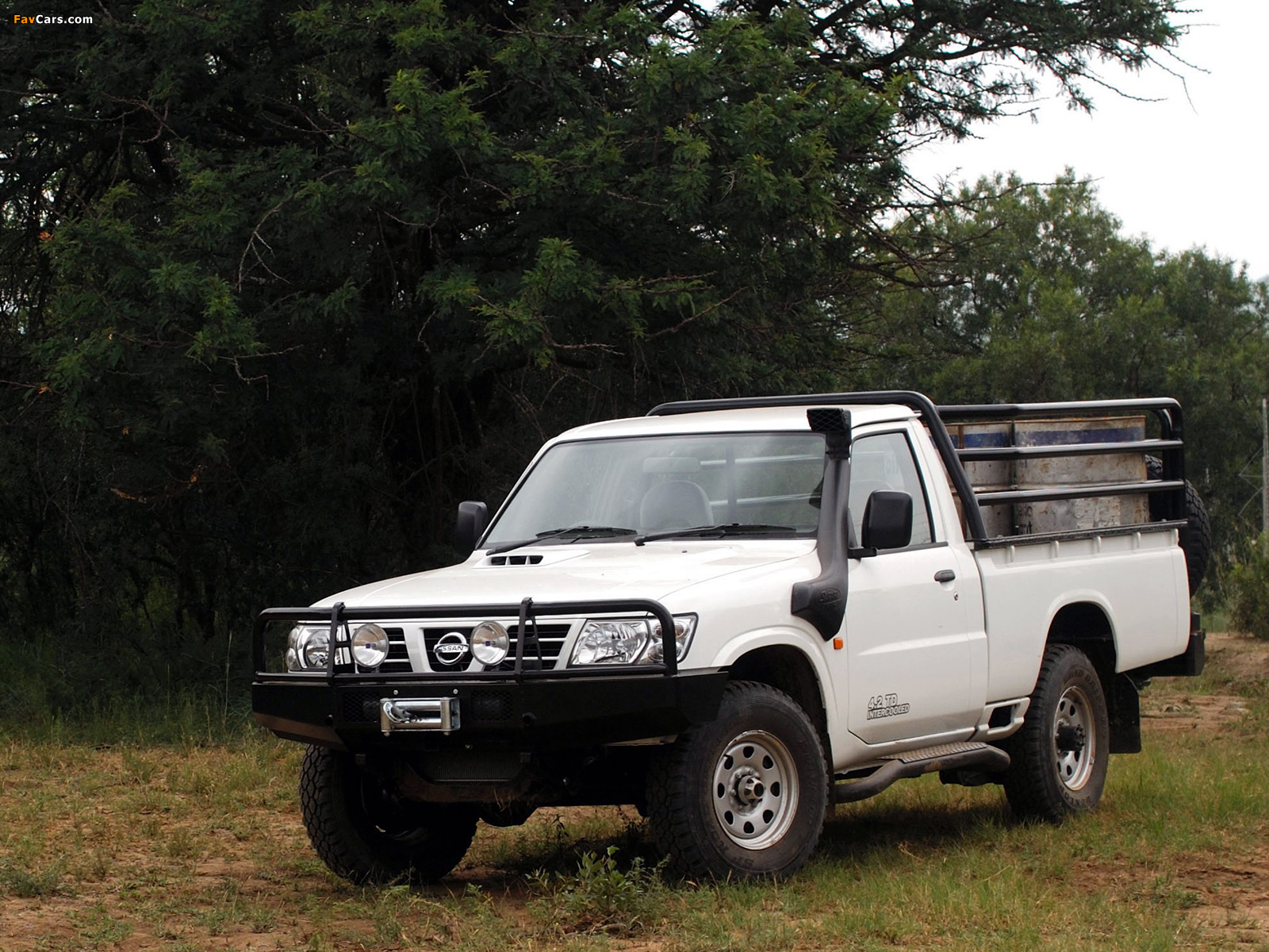 Nissan Patrol Safari Pickup (Y61) 1997 wallpapers (1600 x 1200)