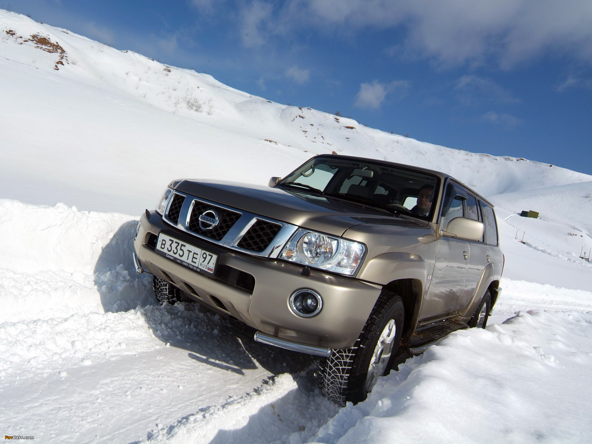 Nissan Patrol 5-door (Y61) 2004–10 wallpapers (2048 x 1536)