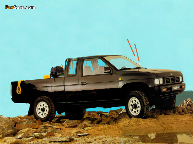 Images of Nissan Pickup 4WD King Cab (D21) 1992–97 (640 x 480)