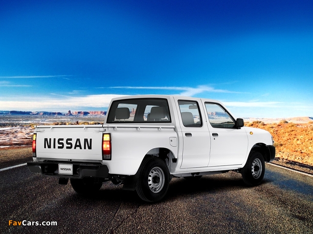 Nissan Pickup Crew Cab (D22) 2001–08 wallpapers (640 x 480)