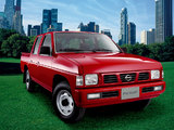 Photos of Nissan Pickup 2WD Crew Cab (D21) 1992–97