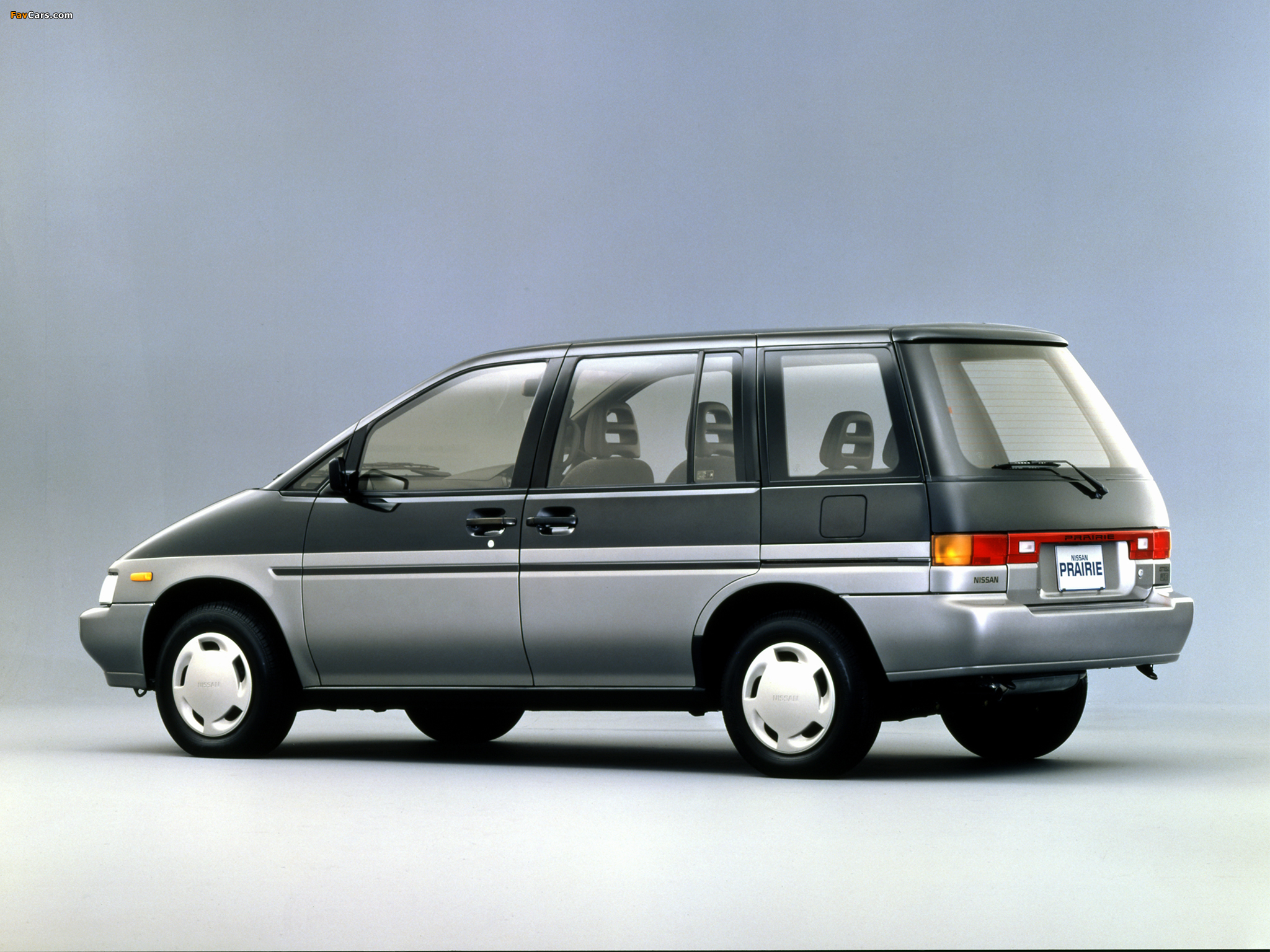 Nissan Prairie JP-spec (M11) 1988–98 pictures (2048 x 1536)