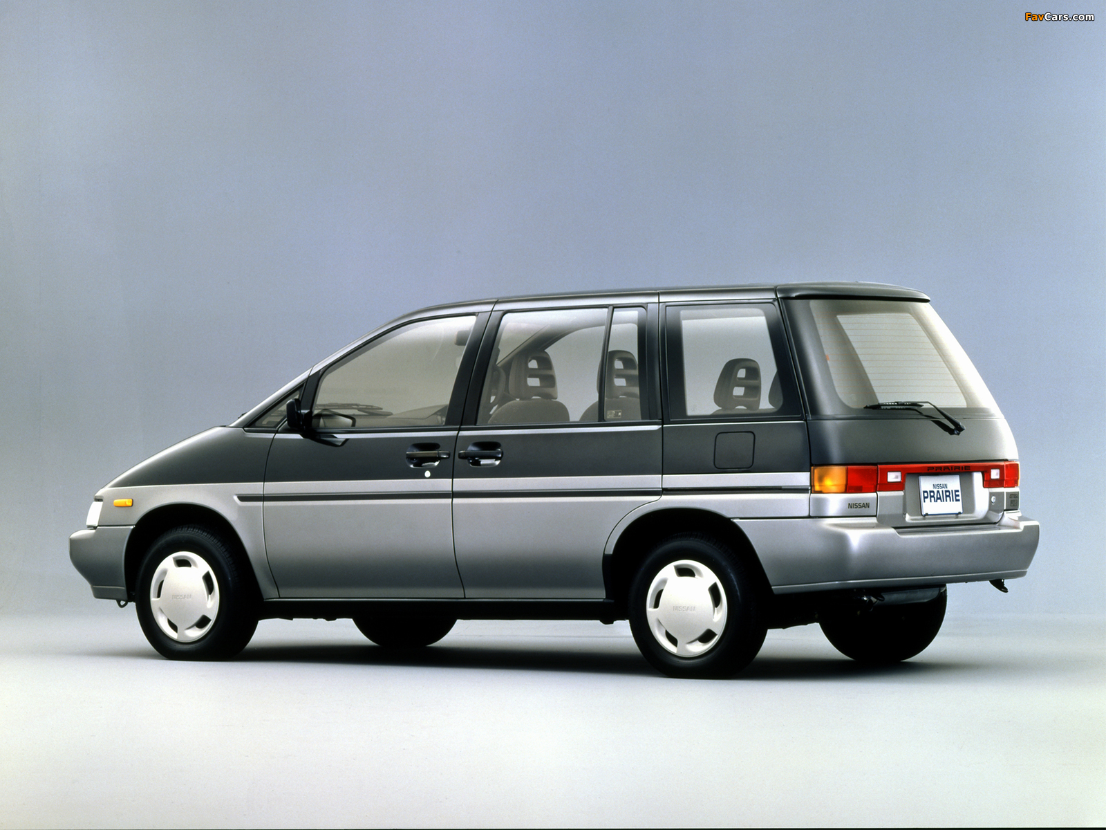 Nissan Prairie JP-spec (M11) 1988–98 pictures (1600 x 1200)