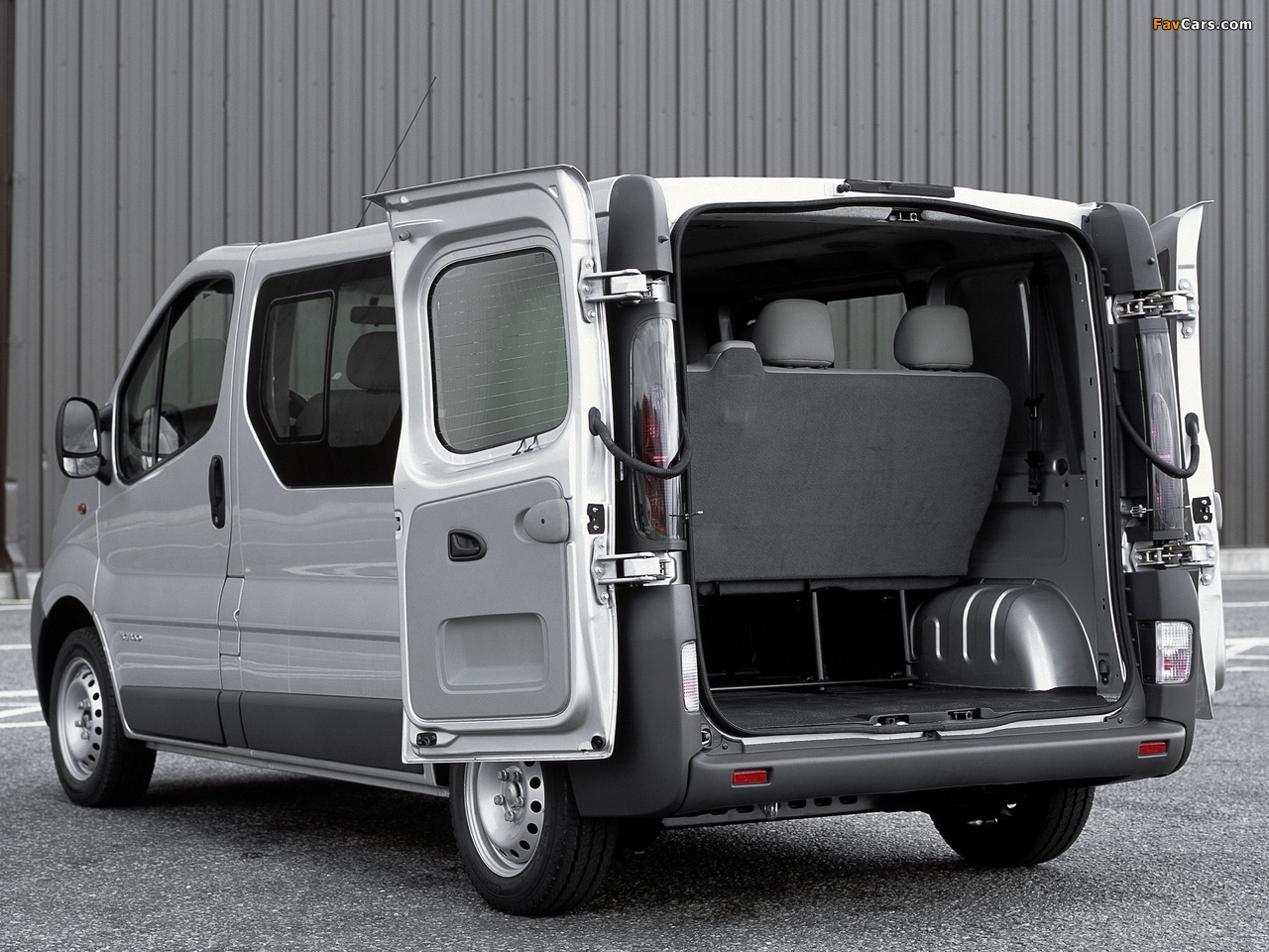 Nissan Primastar Van 2002–06 photos (1280 x 960)