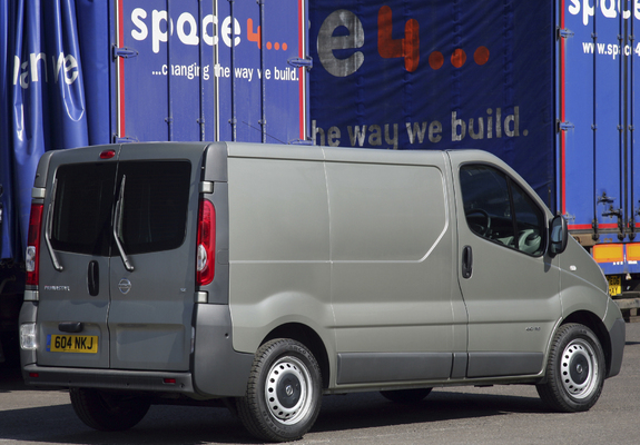 Photos of Nissan Primastar Van UK-spec 2006