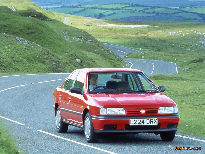 Images of Nissan Primera Sedan UK-spec (P10) 1990–95 (800 x 600)