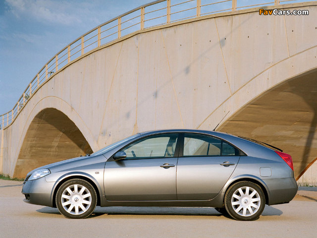 Images of Nissan Primera Hatchback (P12) 2002–08 (640 x 480)