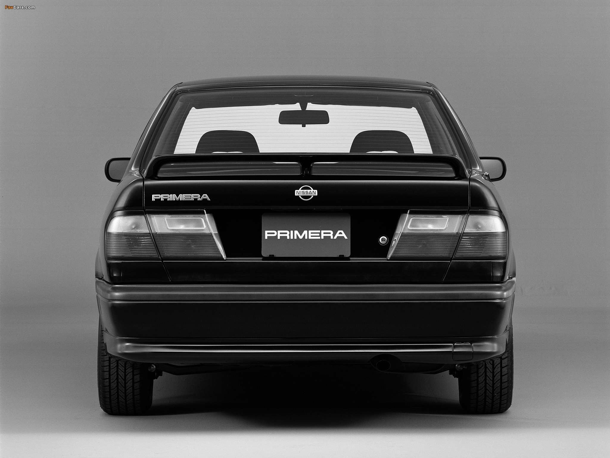 Nissan Primera Sedan JP-spec (P10) 1990–95 pictures (2048 x 1536)