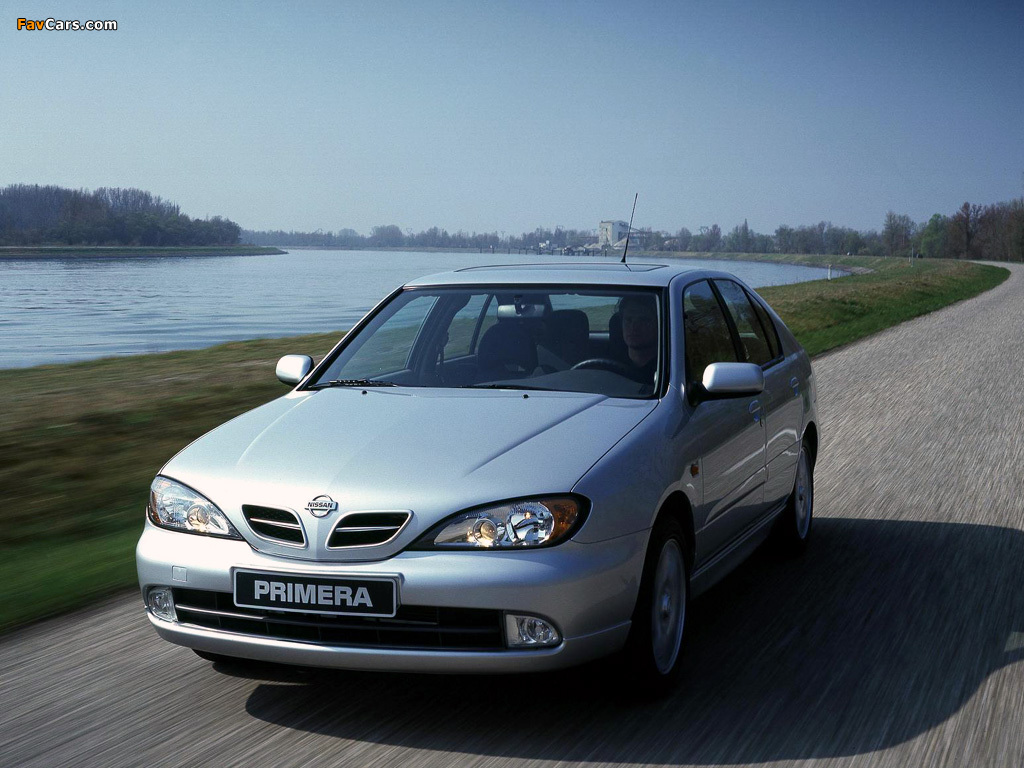 Nissan Primera Hatchback (P11f) 1999–2002 photos (1024 x 768)