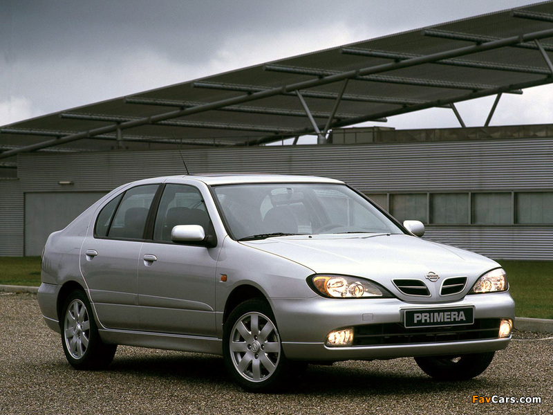 Nissan Primera Hatchback (P11f) 1999–2002 photos (800 x 600)