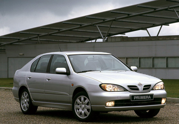 Nissan Primera Hatchback (P11f) 1999–2002 photos