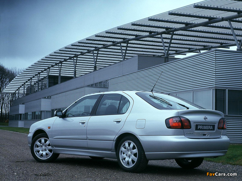 Nissan Primera Hatchback (P11f) 1999–2002 pictures (800 x 600)