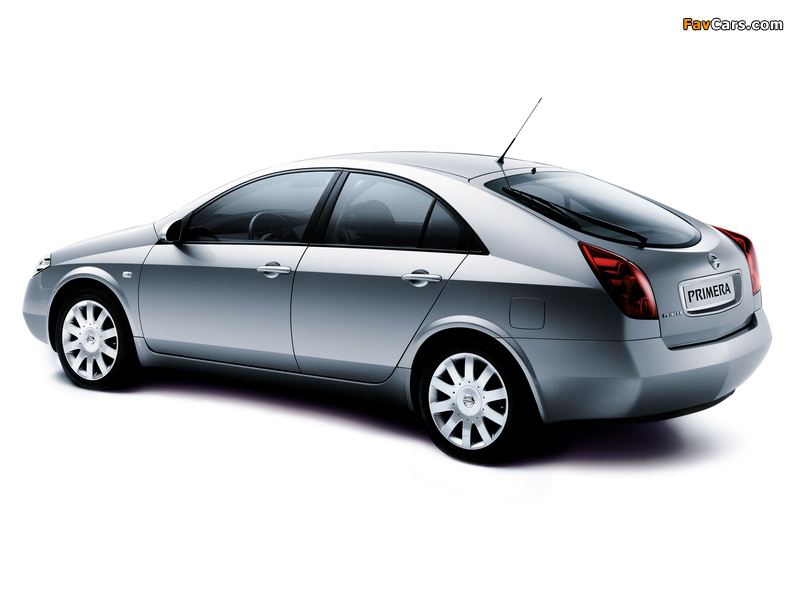 Nissan Primera Hatchback (P12) 2002–08 photos (800 x 600)