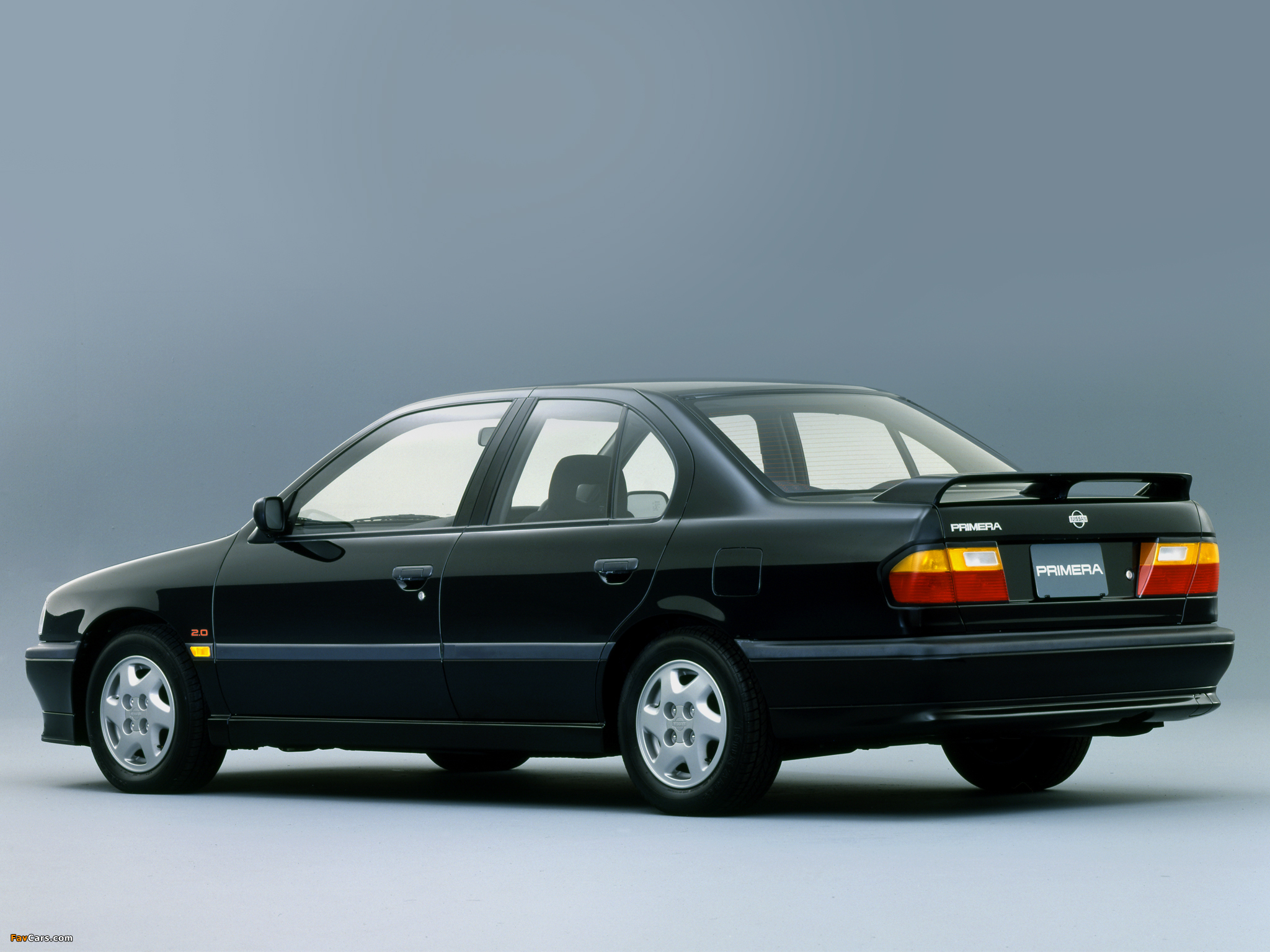 Pictures of Nissan Primera Sedan JP-spec (P10) 1990–95 (2048 x 1536)