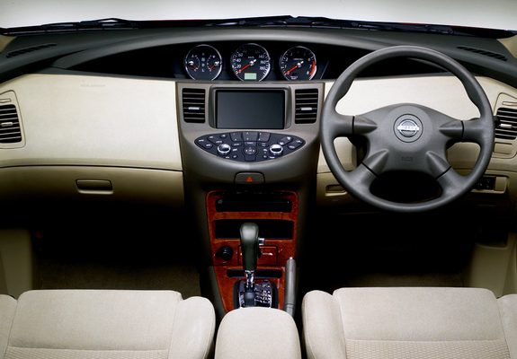 Pictures of Nissan Primera Sedan J-spec (P12) 2001–03