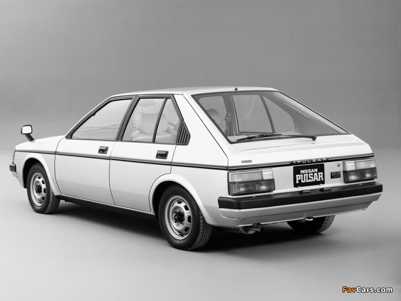 Nissan Pulsar 5-door (N12) 1982–86 pictures (800 x 600)