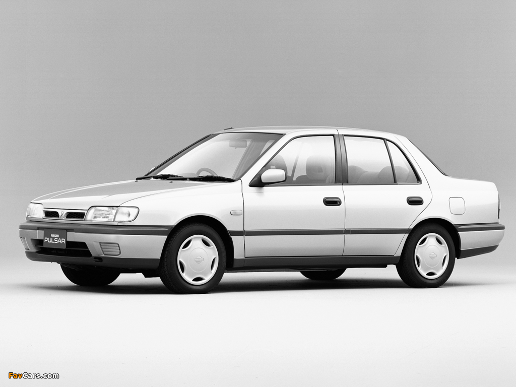 Photos of Nissan Pulsar Sedan (N14) 1990–95 (1024 x 768)