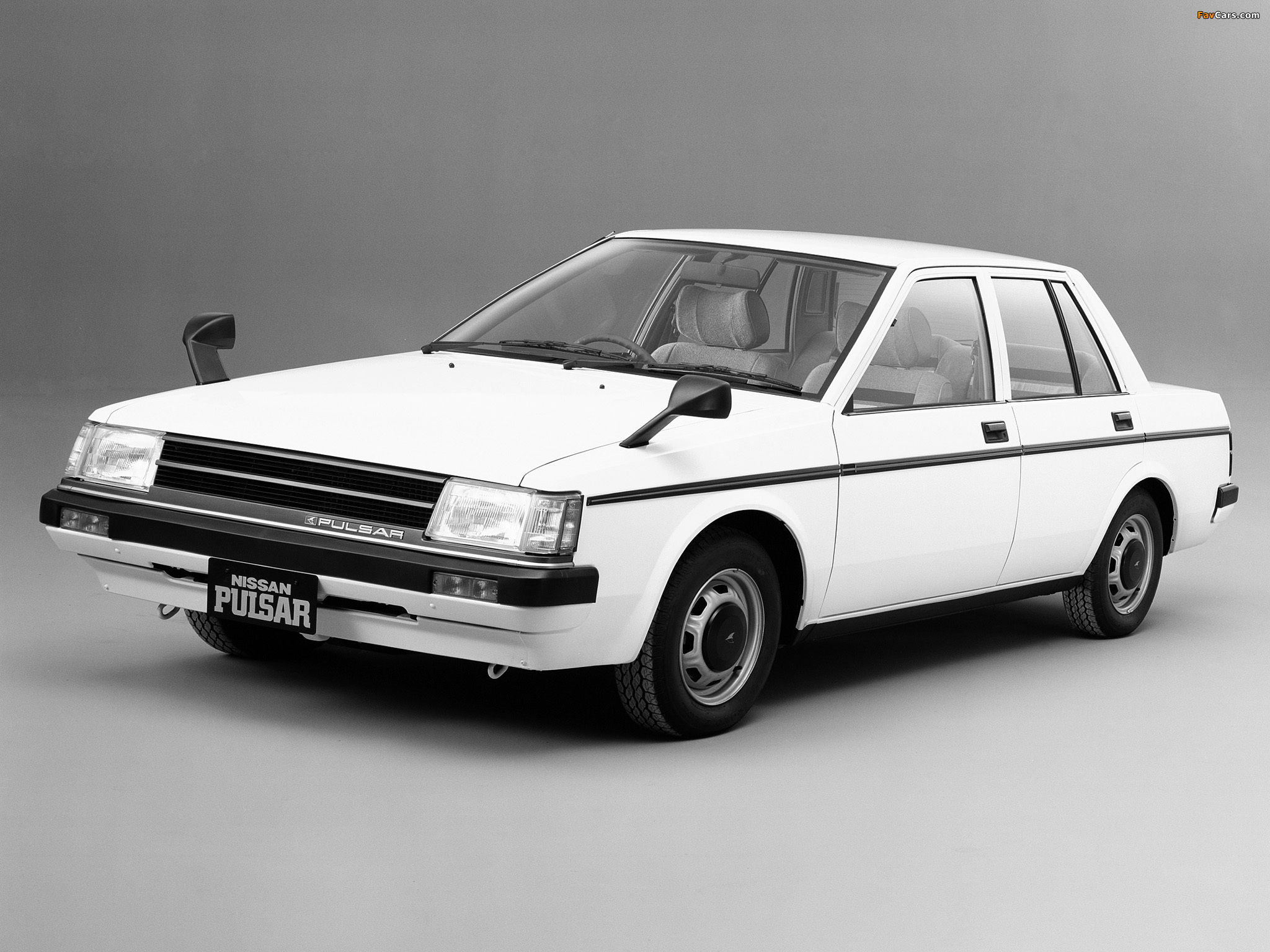 Pictures of Nissan Pulsar Sedan (N12) 1982–86 (2048 x 1536)