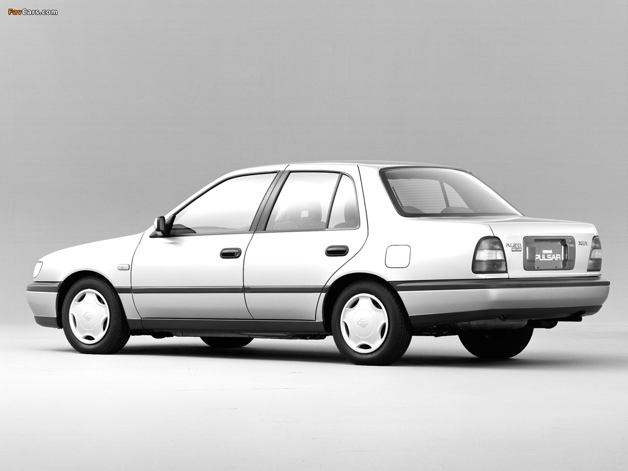 Pictures Of Nissan Pulsar Sedan N14 1990 95 1280x960 
