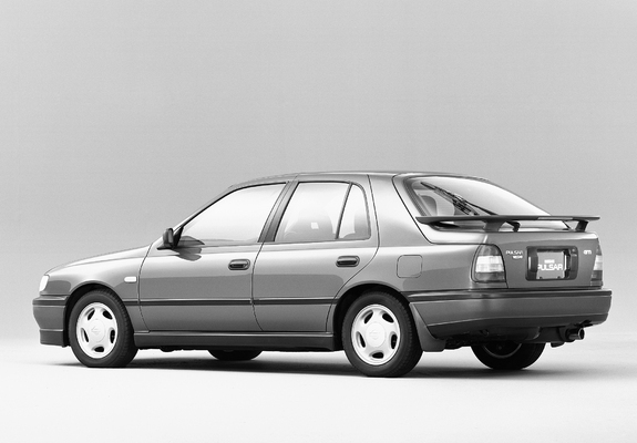 Pictures of Nissan Pulsar 5-door (N14) 1990–95