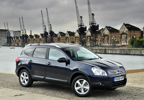 Nissan Qashqai+2 UK-spec 2008–09 photos