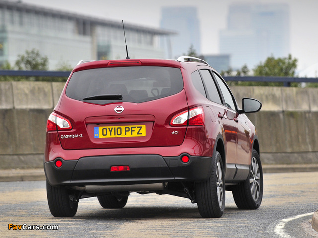 Nissan Qashqai+2 UK-spec 2009 wallpapers (640 x 480)