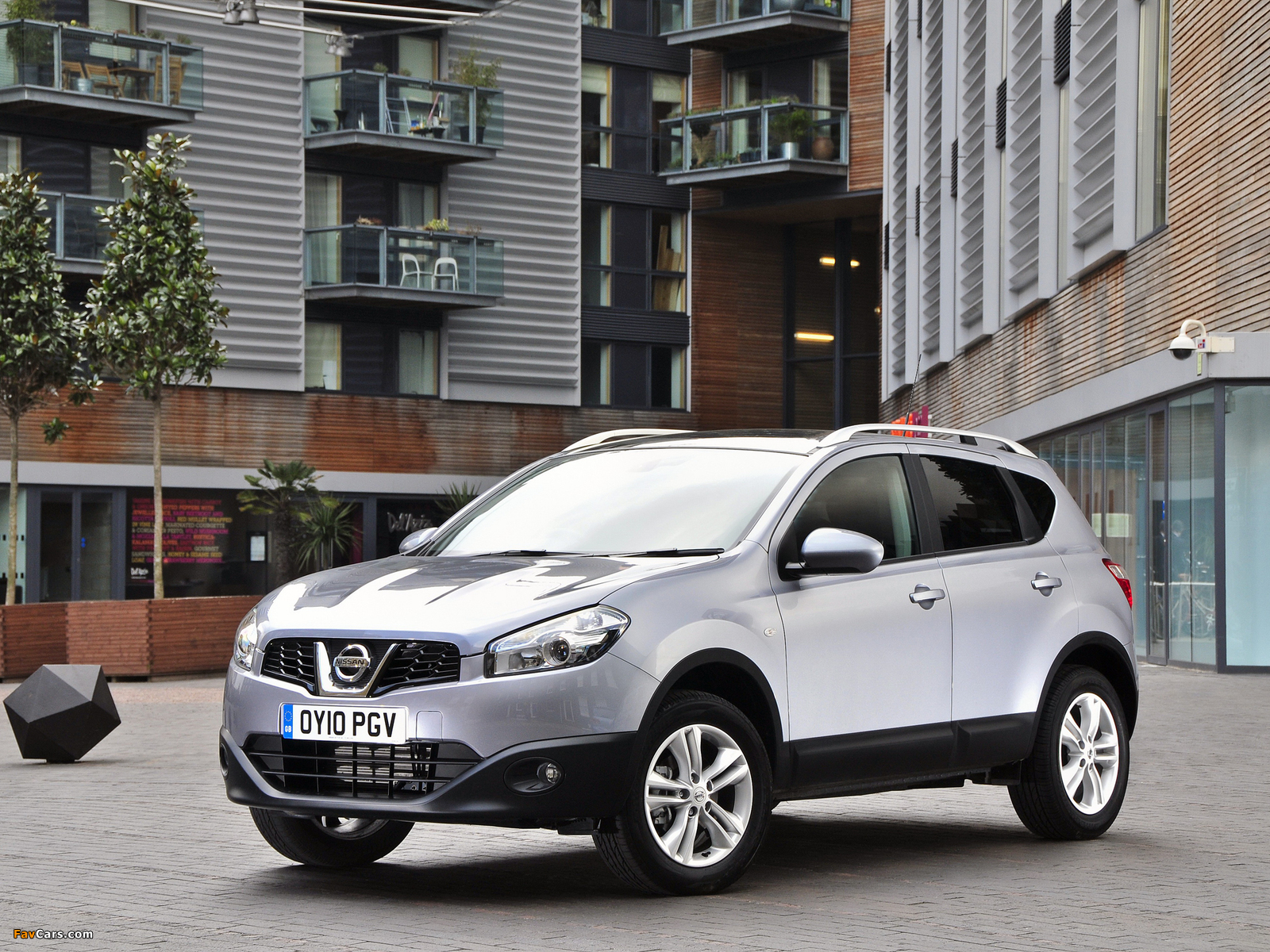 Nissan Qashqai UK-spec 2009 wallpapers (1600 x 1200)