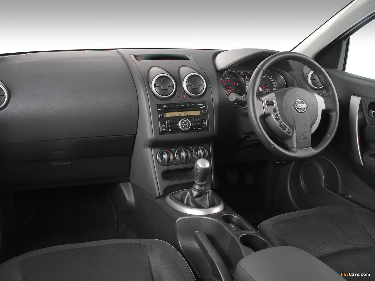 Nissan Qashqai ZA-spec 2010 pictures (1280 x 960)