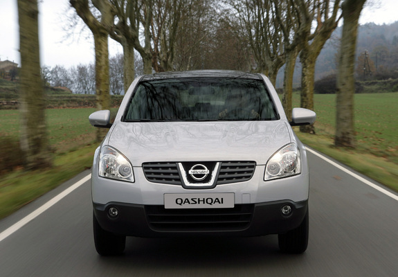 Photos of Nissan Qashqai 2WD 2007–09