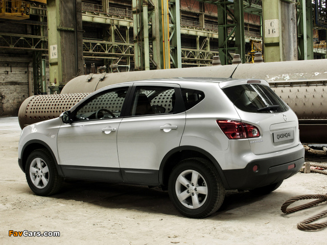 Pictures of Nissan Qashqai 2WD 2007–09 (640 x 480)