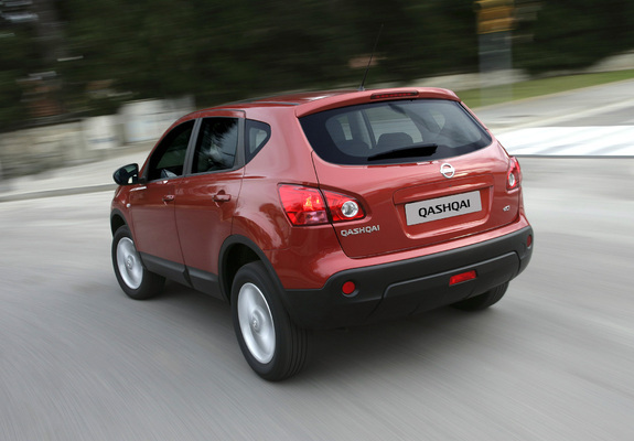 Pictures of Nissan Qashqai 4WD 2007–09