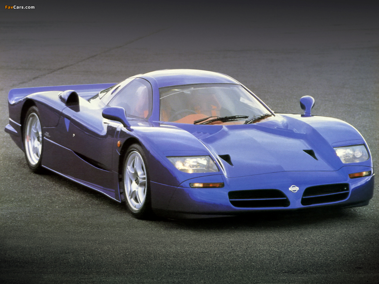 Nissan R390 GT1 Road Version 1998 pictures (1280 x 960)
