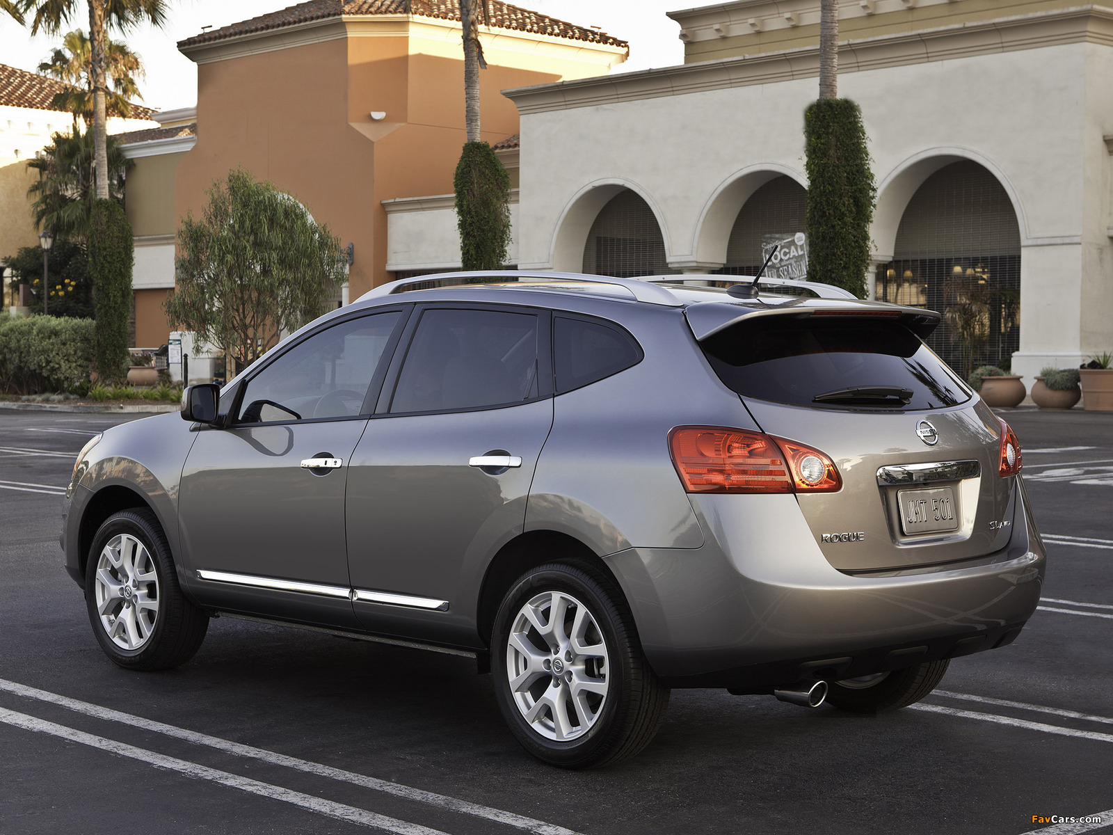 Images of Nissan Rogue 2010 (1600 x 1200)