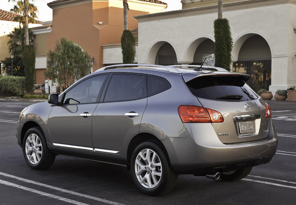 Images of Nissan Rogue 2010