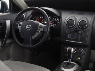 Nissan Rogue 2010 year wallpapers