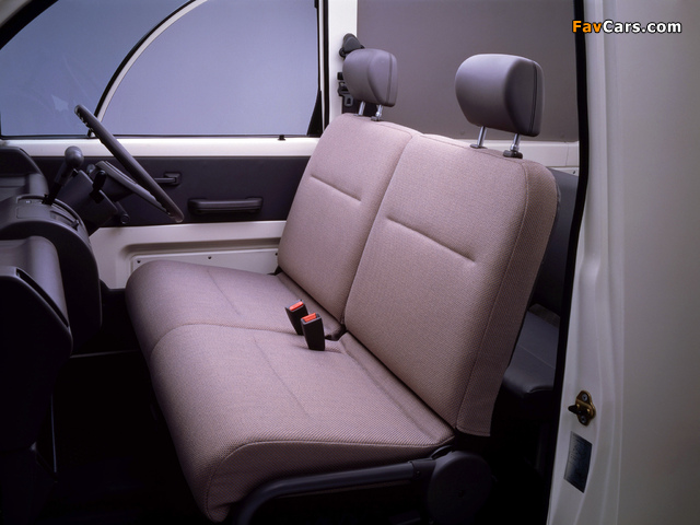 Images of Nissan S-Cargo 1.5 Canvas Top (R-G20) 1989–90 (640 x 480)