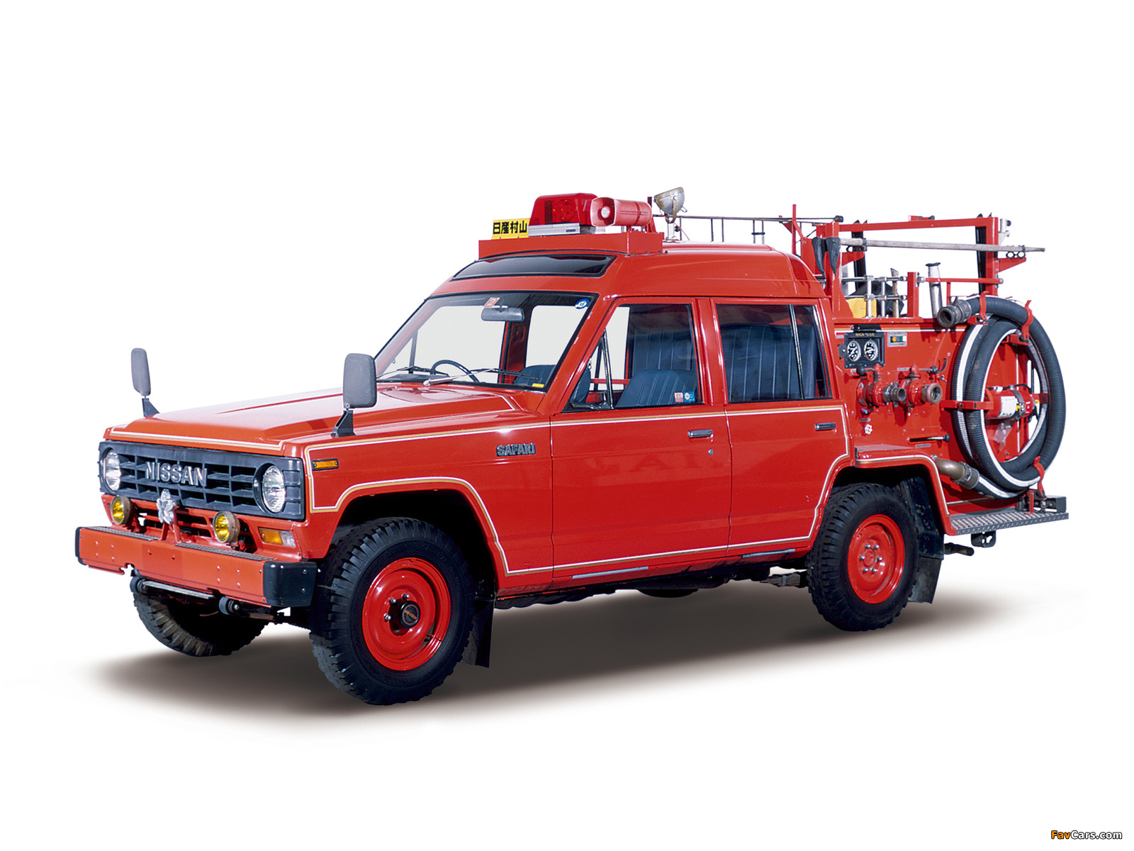 Nissan Safari Fire Engine (FG160) 1980–94 pictures (1600 x 1200)