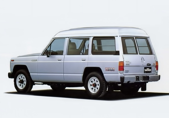 Nissan Safari Station Wagon High Roof (161) 1985–87 photos