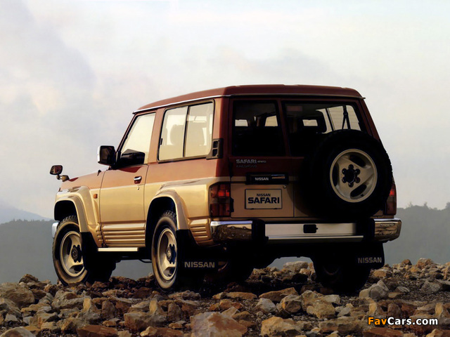 Nissan Safari 3-door (Y60) 1987–97 photos (640 x 480)