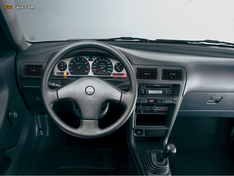 Nissan Sentra MX-spec (B13) 1996–99 pictures (800 x 600)