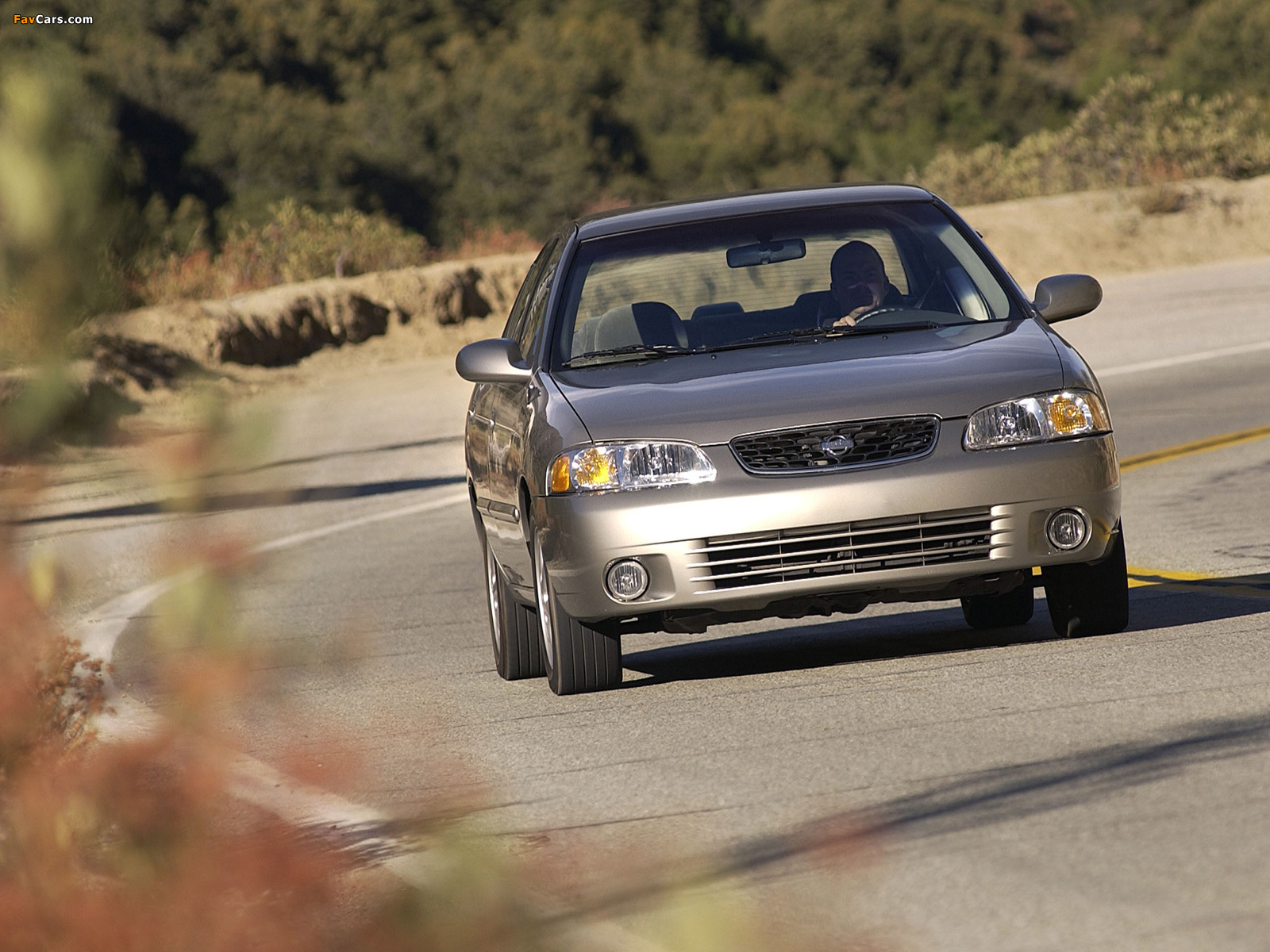 Nissan Sentra (B15) 1999–2004 images (1600 x 1200)