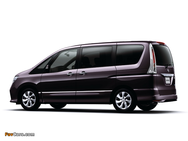 Nissan Serena Highway Star (FC26) 2010 photos (640 x 480)