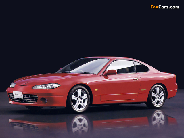 Nissan Silvia (S15) 1999–2002 photos (640 x 480)