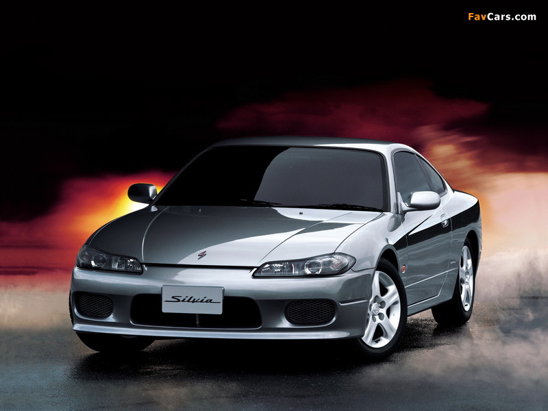 Nissan Silvia (S15) 1999–2002 pictures (800 x 600)