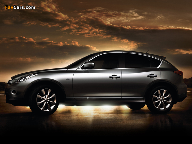 Images of Nissan Skyline Crossover (J50) 2009 (640 x 480)