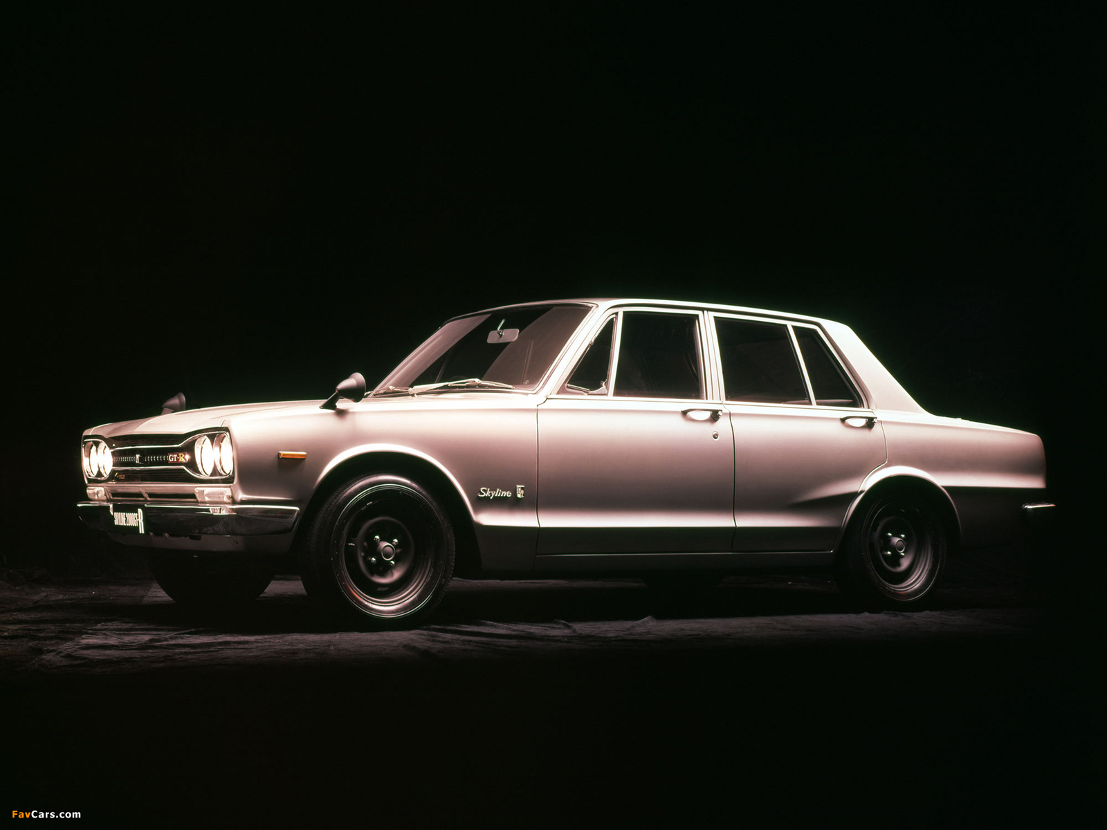 Images of Nissan Skyline 2000GT-R Sedan (PGC10) 1969–70 (1600 x 1200)
